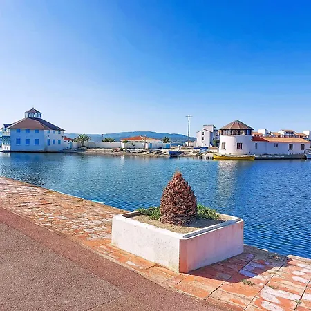 Coudalere-les Hebrides-5 By Interhome *